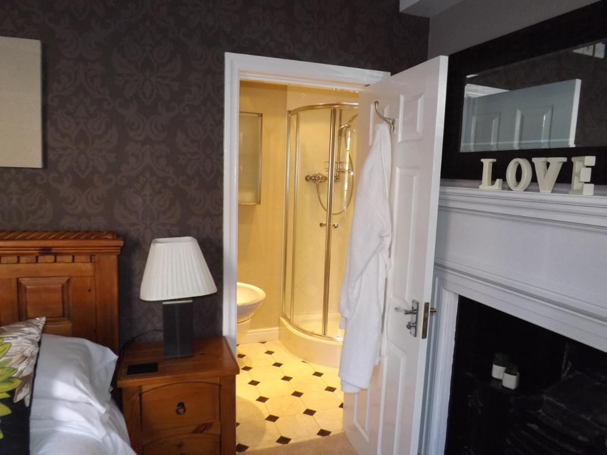 White Linen Whitby, Room Only Εξωτερικό φωτογραφία